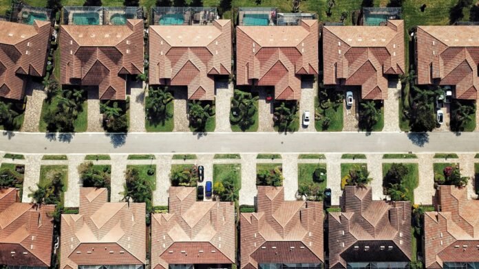 6% of Today’s Home Sellers Are At Risk of Selling at a Loss. That’s Up From 4.4% a Year Ago, But Still Historically Low.