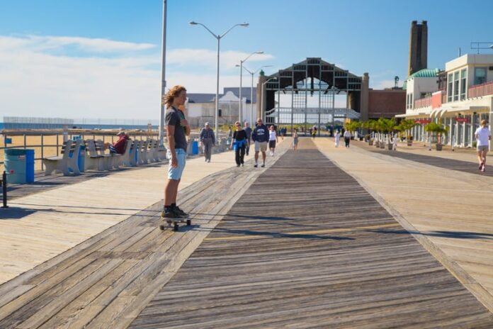 Cool and overcast weather expected Sunday at the shore after morning rain