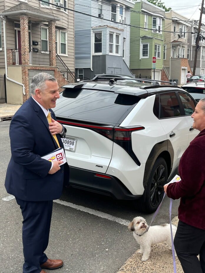 LD-33 and the Center of the Hudson Political Universe