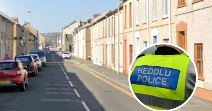 Police provide update after bomb squad called to Llanelli