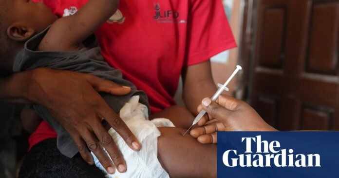 Scientists criticise cut in UK funding for global vaccination group | Vaccines and immunisation