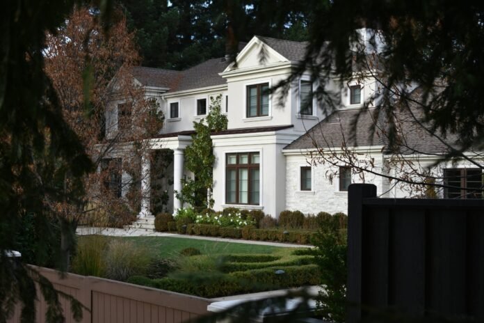 The 7 Major Metros Where You Can Still Buy a Luxury Home For Under $1 Million