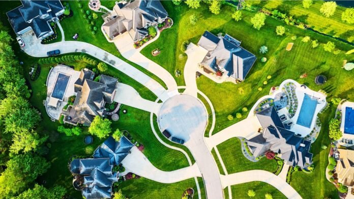 US inventory exceeds 1M homes for first time in 6 years