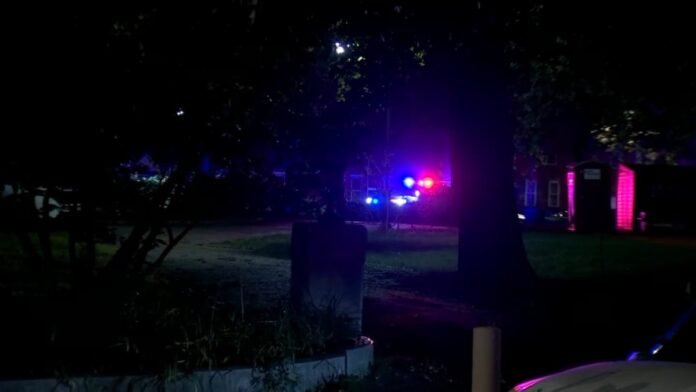 2 hurt in stabbing attack in South Philly, police say – NBC10 Philadelphia