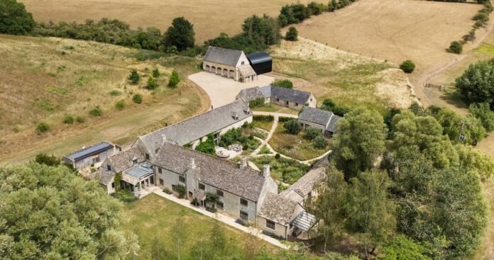 Ellen Is Selling Her Cotswolds Estate After Only One Month