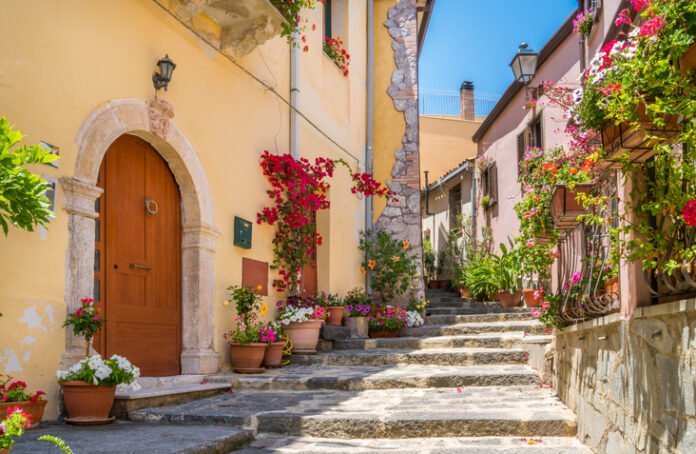 Forbes Global Properties Expands Italian Presence with Sicily’s Rizzotti Advisors