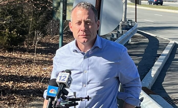 Gottheimer Demands Vote on Anti-Semitism Bill
