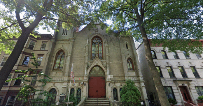Greenpoint erupts over design of McGolrick church