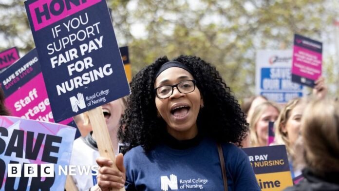 Nurses union to reject pay deal as strike vote looms