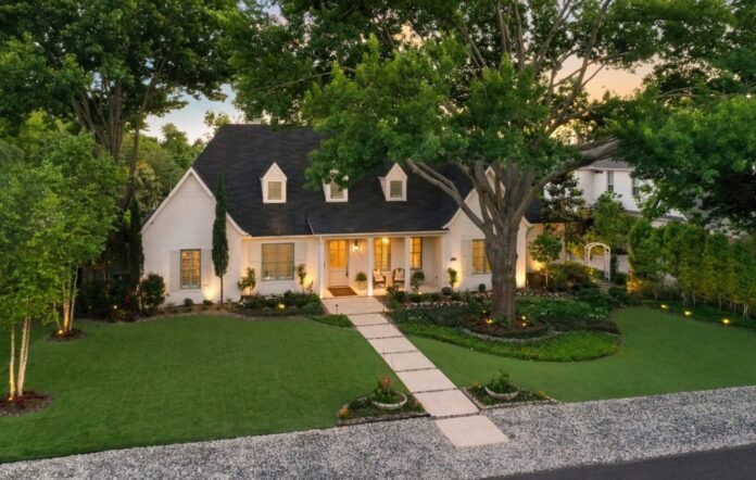 Mortgage Rates Drop to Lowest Level in 10 Months, Upping Purchasing Power in a Buyer-Friendly Market